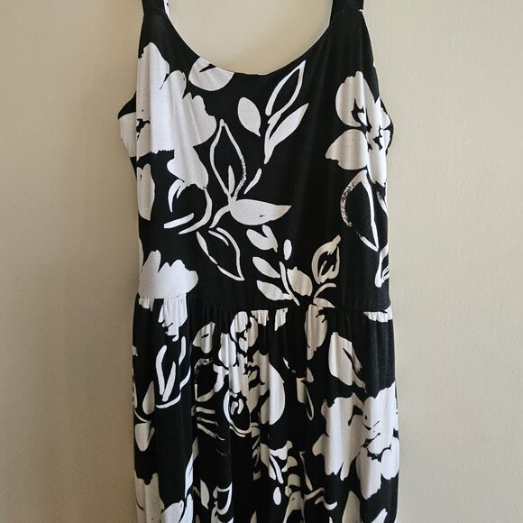 NWOT J.o&co Black & White Floral Leaf Tropical Print Jumpsuit Sz Lg - Picture 1 of 5